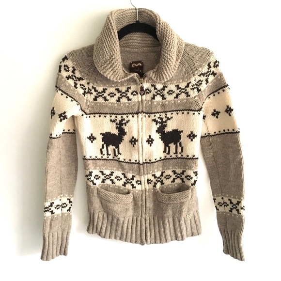 ARITZIA Tna Sea To Sky Sweater With Deer Beige S
